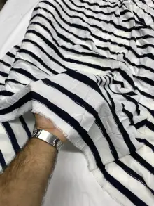 Zarif Çizgi Krep