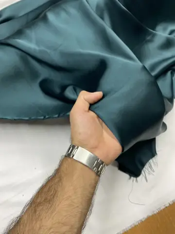 Zümrüt Yeşili Zara Saten